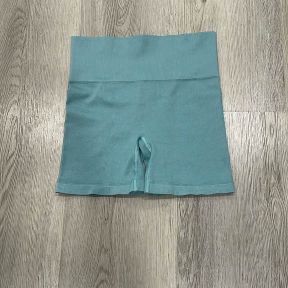 TNA Other - Aritzia Tna Leggins